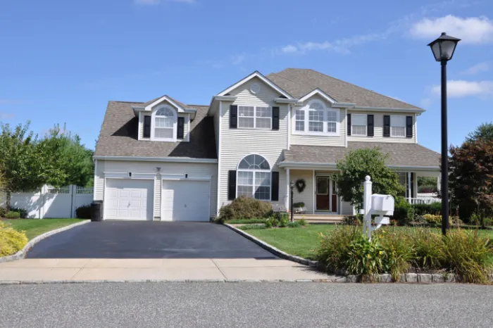 How to Repair an Asphalt Driveway in Barboursville, WV How to Repair an Asphalt Driveway in Barboursville, WV