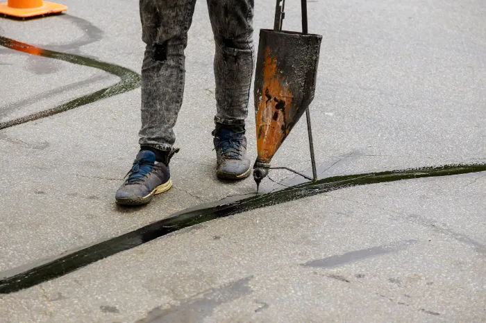 How to Repair Asphalt Cracks Barboursville, WV How to Repair Asphalt Cracks Barboursville, WV